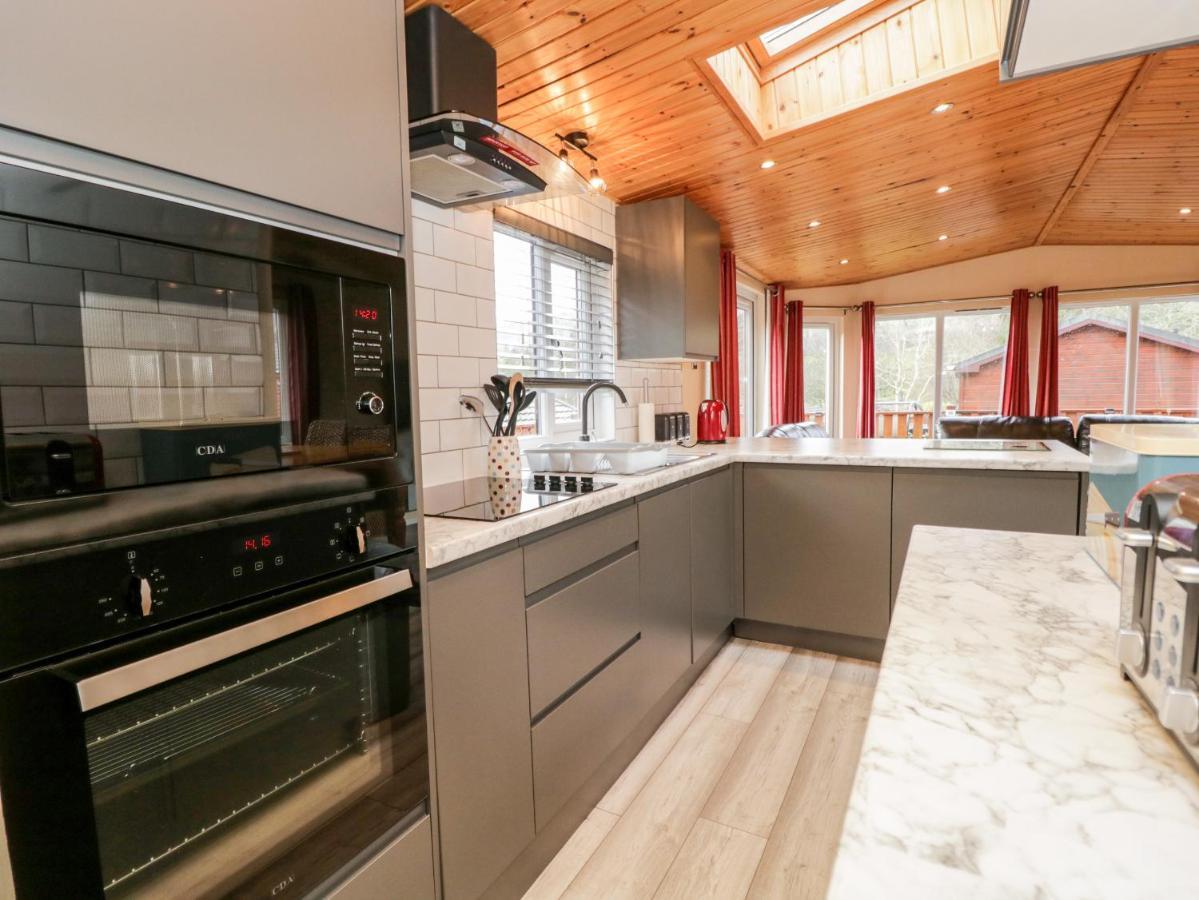 Striding Edge Lodge Windermere Extérieur photo
