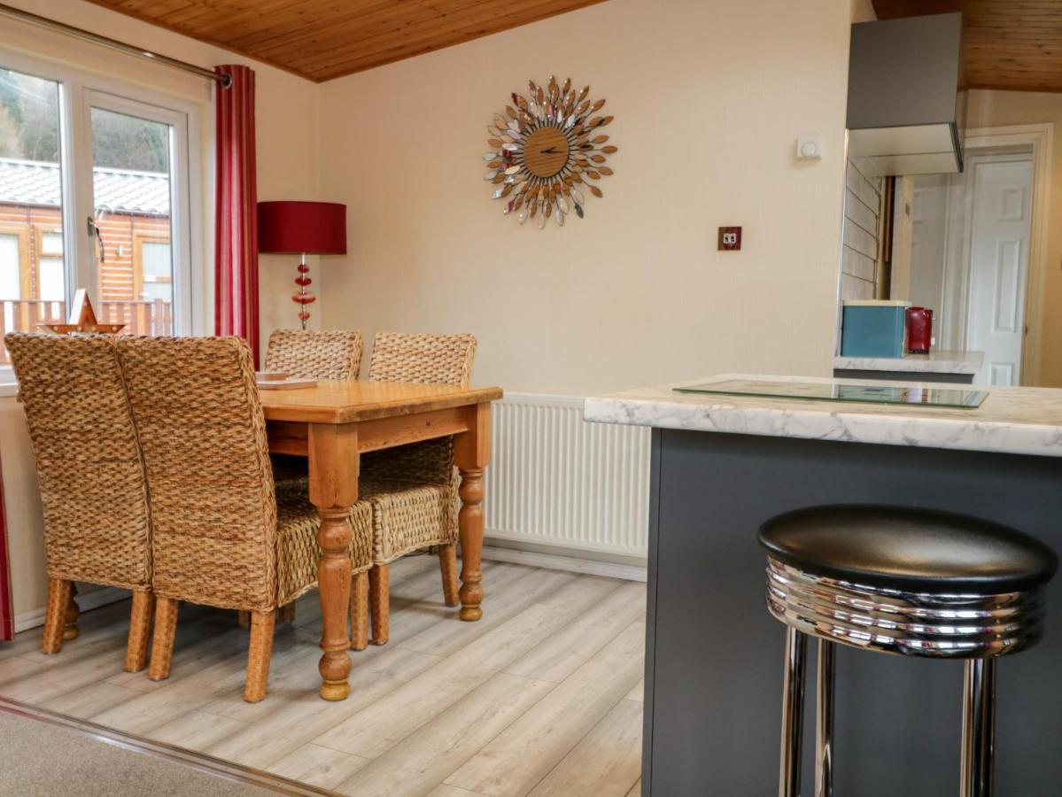 Striding Edge Lodge Windermere Extérieur photo
